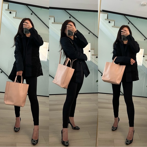 ❌SOLD❌Authentic Celine Cabas Vertical small tote with strap - Picture 2 of 16